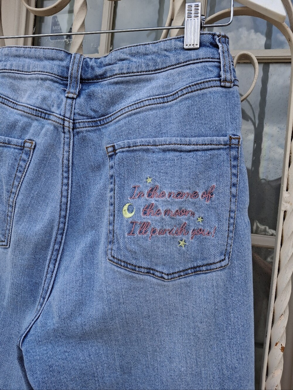 Hot Topic Sailor Moon Icons Embroidered Patchwork Mom Jeans Juniors Size 5 - Picture 9 of 16